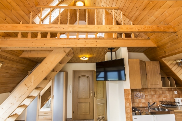 Apartament z antresolą